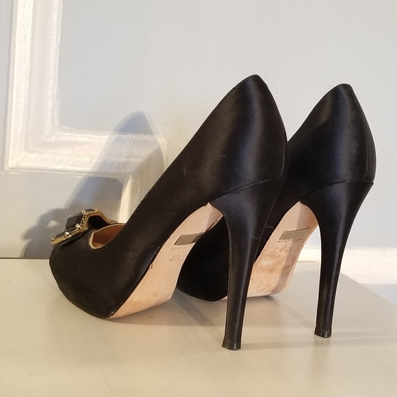 Stunning Black Peep Toe Heels - Badgley Mischka - Picture 4 of 4